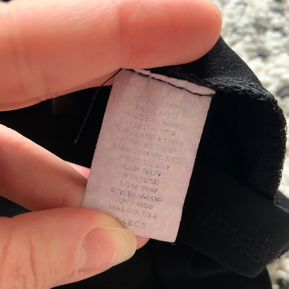 Black sleeveless tie-neck blouse - Picture 6 of 6